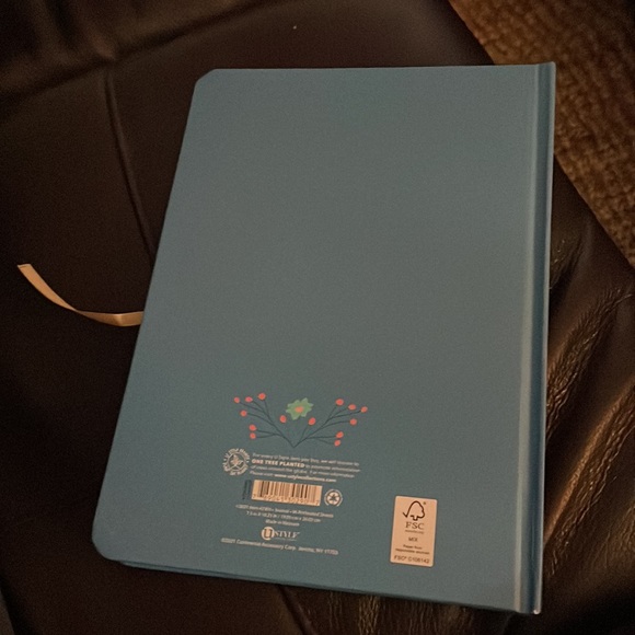 Notebook with bookmark - Picture 5 of 6